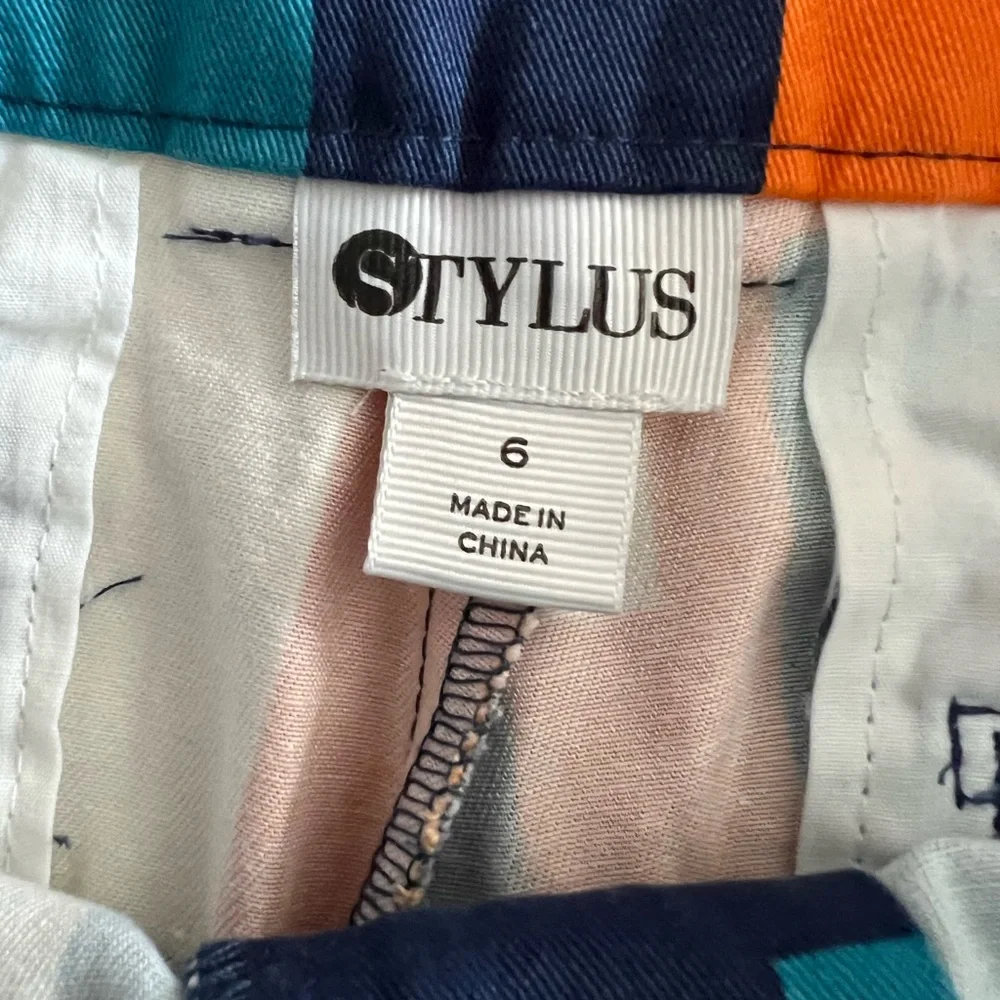 Stylus Women’s Mid Rise Size 6 Colorful Shorts 100% Cotton Summer Outdoor